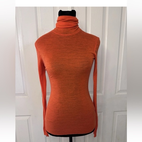 COS Turtleneck Sweater Top XS Orange Wool Womens Lightweight Base Layer *Read* - Picture 1 of 7